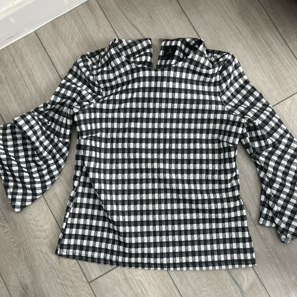 Black and white checkered Blouse with wide sleeves - Picture 2 of 4